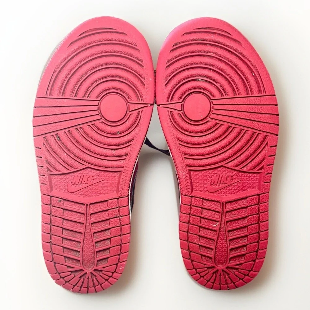 Nike Air Jordan 1 Mid Red Black Reverse Bred Kids Size 11C 640734-660 - Picture 9 of 9